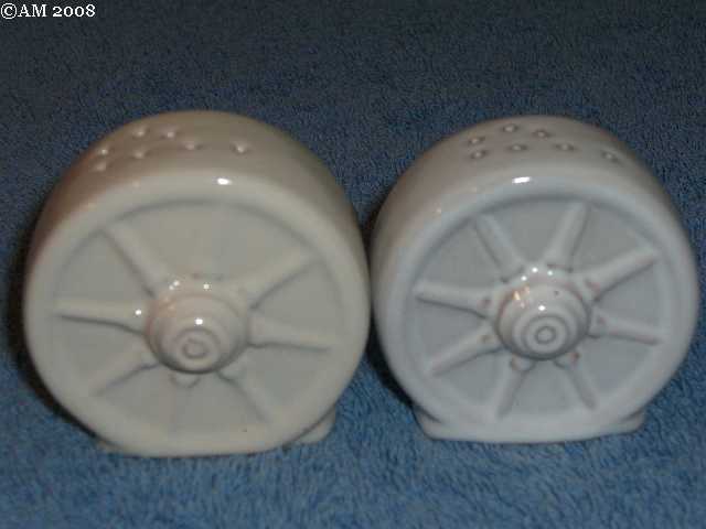 Wagonwheel Millennium shakers comparing whites